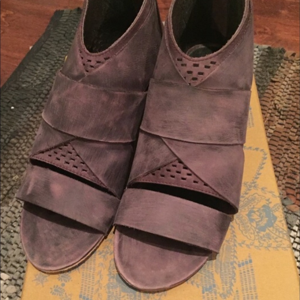 Free People eclipse block heel